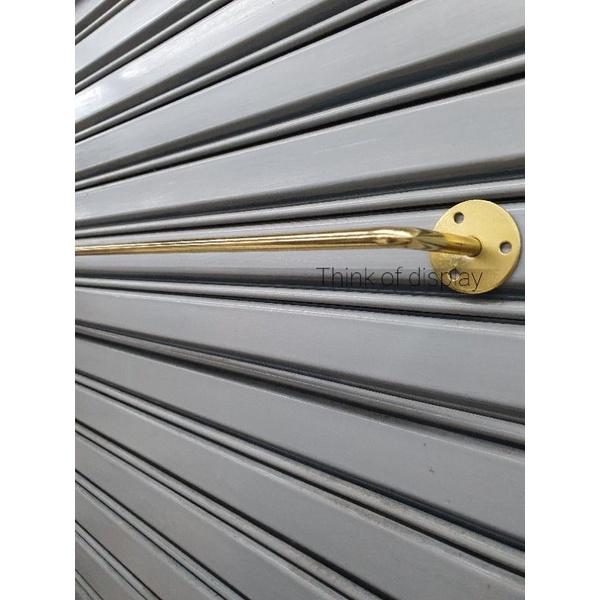 ราวแขวนผ้าติดผนังสีทอง ราวแขวนเสื้อยึดผนัง แสตนเลสสีทองเส้นกลม - thumbnail 3