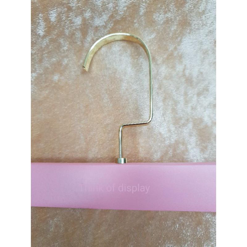 ไม้แขวนกางเกงไม้แท้ ไม้หนีบกางเกง กระโปรง เคลือบสีชมพู แพ็ค 6 อัน/แพ็ค 12 อัน HWPC - thumbnail 3