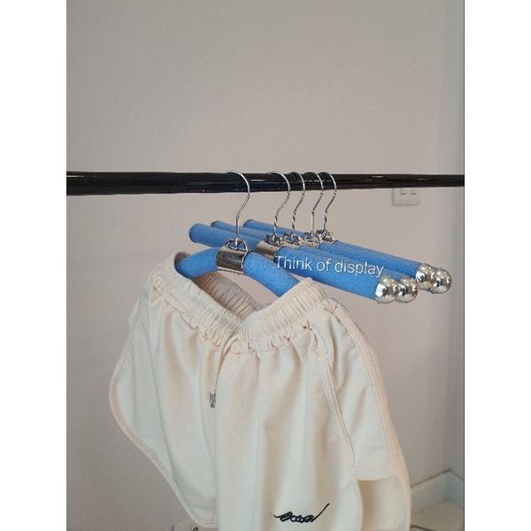 ไม้แขวนเสื้อเด็กโฟม ดัดได้ แพ็คละ 12 ชิ้น - thumbnail 9