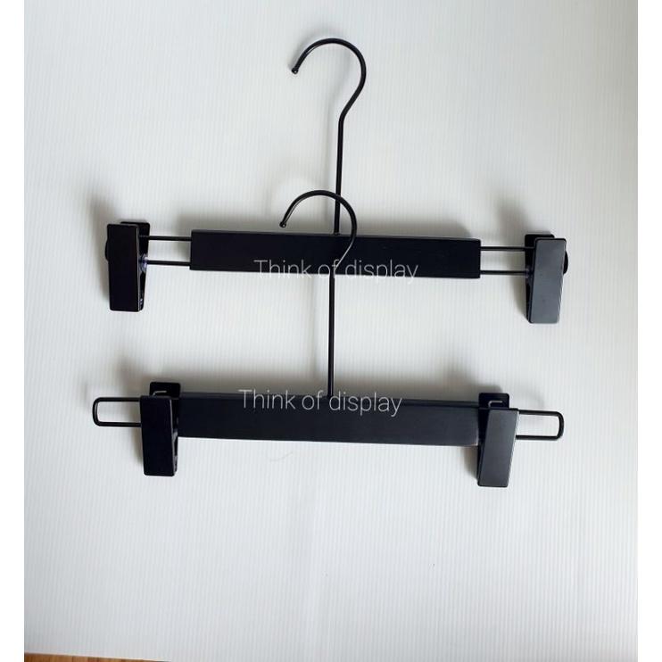 ไม้หนีบกางเกง วัสดุไม้แท้เคลือบสีดำ สำหรับผู้ใหญ่ แพ็คละ 6 อัน/แพ็คละ 12 อันถ - thumbnail 2