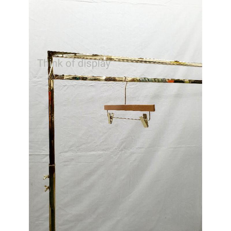 ราวสีทอง #613 ราวสีทองมีฐานไม้สีขาว - thumbnail 7