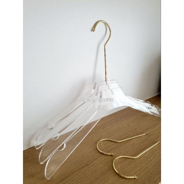ไม้แขวนเสื้ออะคริลิคใส ไม้แขวนชุดแต่งงาน A01 แพ็คละ 1 ชิ้น/แพ็คละ 3 ชิ้น - thumbnail 7