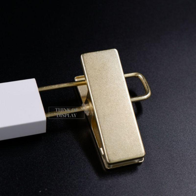 ไม้แขวนเสื้อ ไม้หนีบกางเกงเด็ก รุ่นไม้สีขาว  แพ็คละ 6 อัน/12 อัน - thumbnail 8