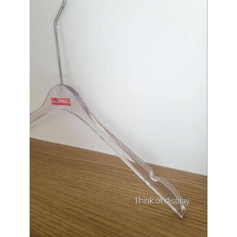 ไม้แขวนพลาสติกใส ไม้หนีบกางเกง PP04 ตะขอสีบรอนซ์ยาว มีแพ็ค 6 อัน และ 12 อัน - thumbnail 8